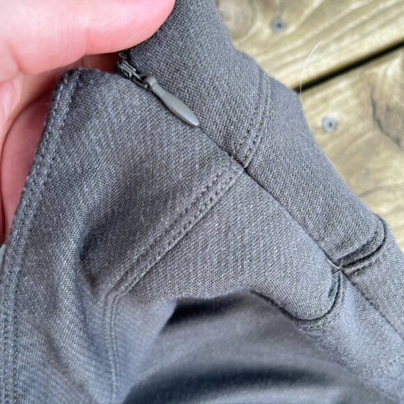 Athleta Ponte Twill skirt a-line green gray side zip Size 8 - Picture 6 of 8